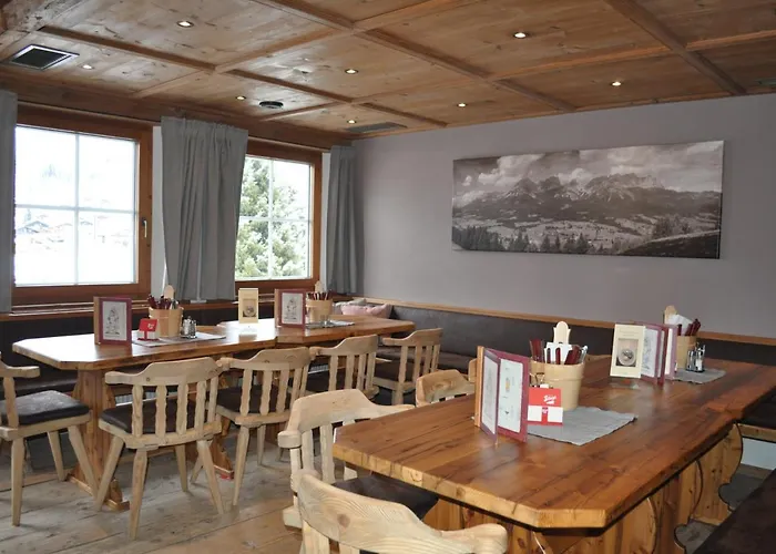 Christine Aparthotel 3*