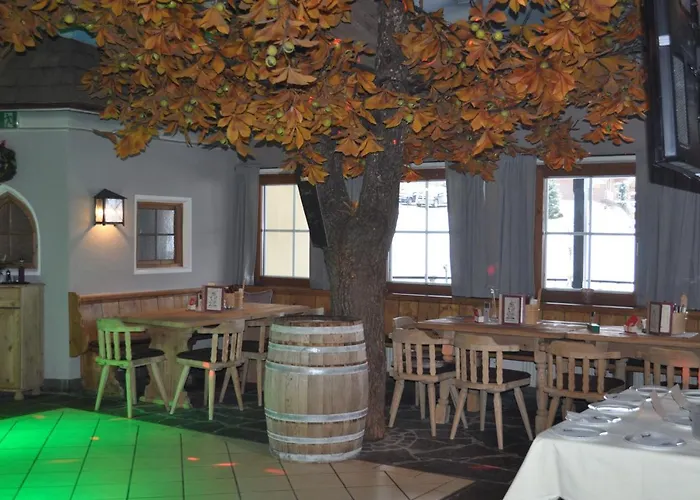 Aparthotel Christine 3*